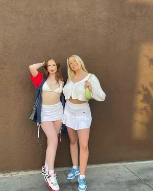 Holly Youpa / holly73103471 / hollyyoupa nude photo #0074