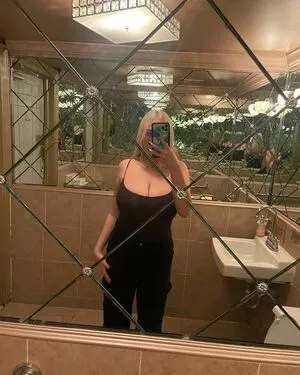 Holly Youpa / holly73103471 / hollyyoupa nude photo #0081