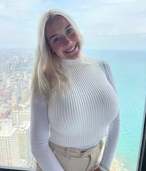 Holly Youpa / holly73103471 / hollyyoupa nude photo #0085