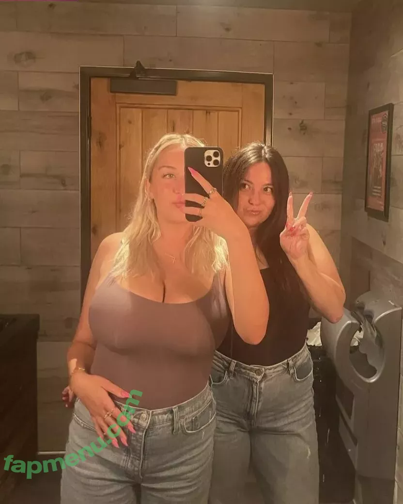 Holly Youpa nude photo #0002 (holly73103471 / hollyyoupa)