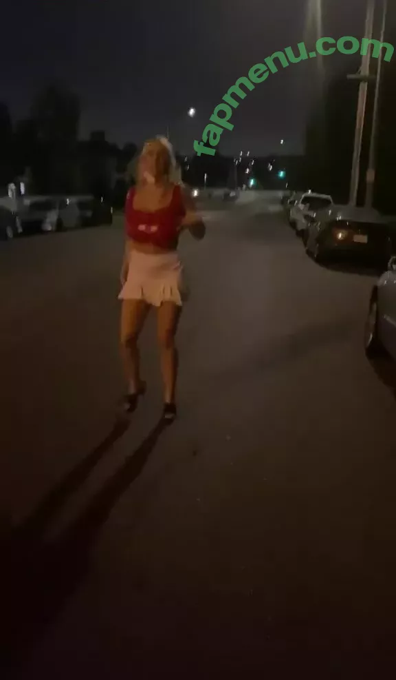 Holly Youpa nude photo #0015 (holly73103471 / hollyyoupa)