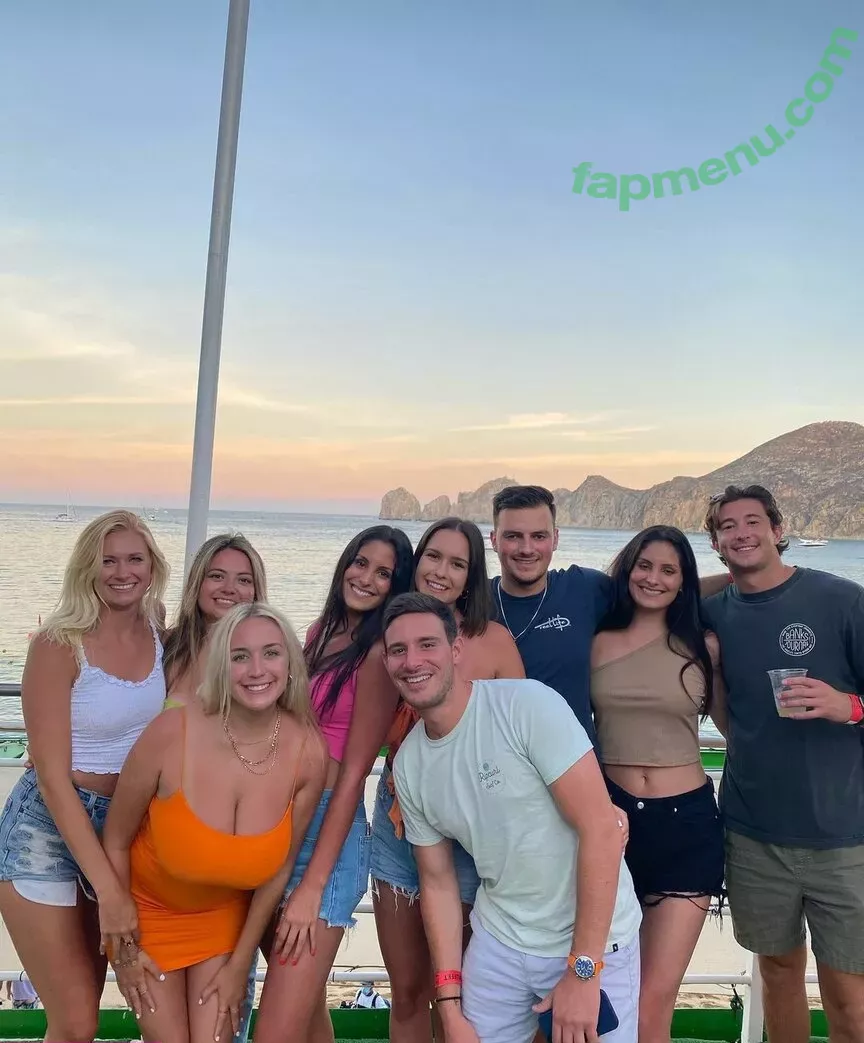 Holly Youpa nude photo #0062 (holly73103471 / hollyyoupa)