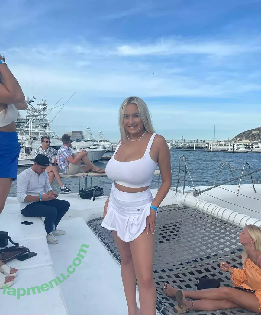 Holly Youpa nude photo #0064 (holly73103471 / hollyyoupa)