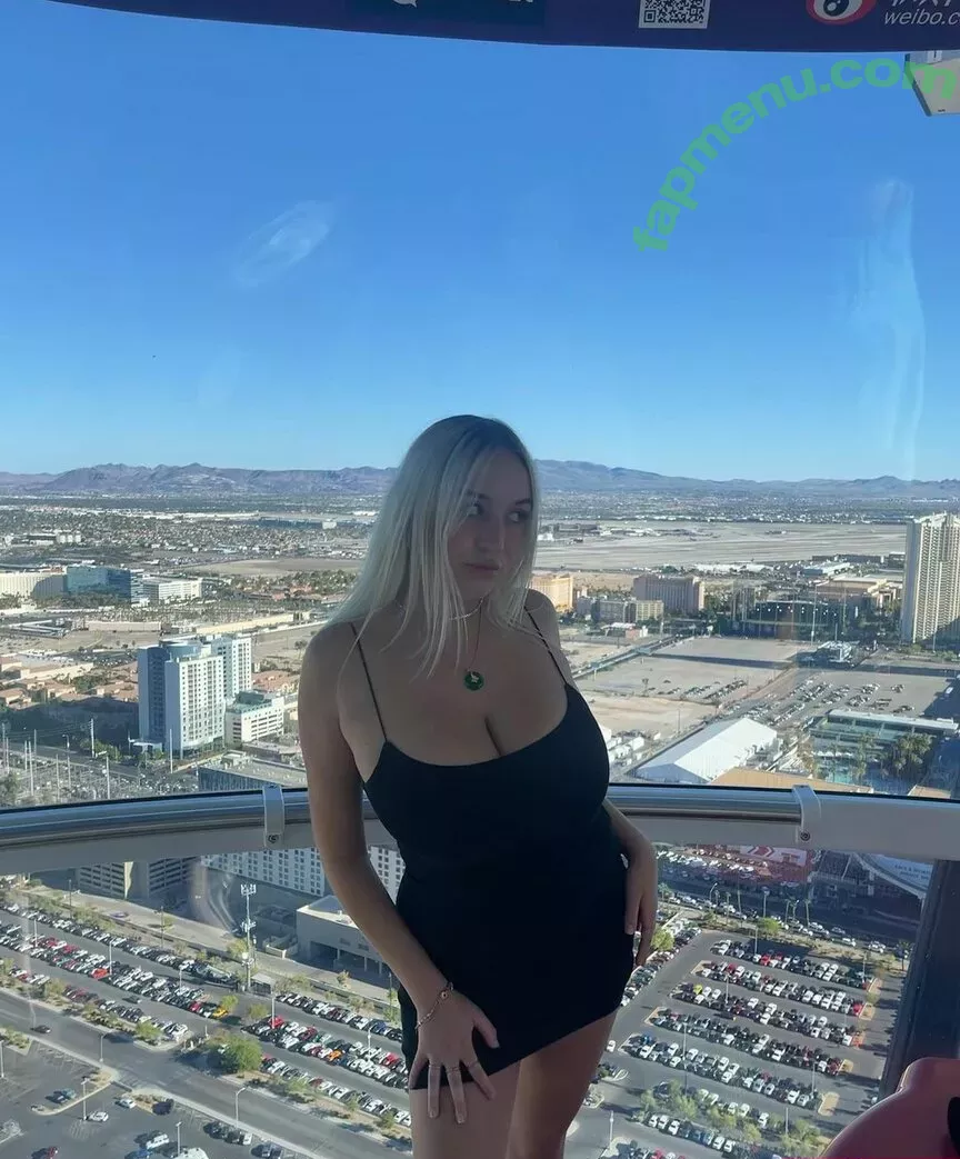 Holly Youpa nude photo #0068 (holly73103471 / hollyyoupa)