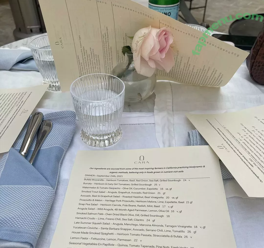 Holly Youpa nude photo #0088 (holly73103471 / hollyyoupa)