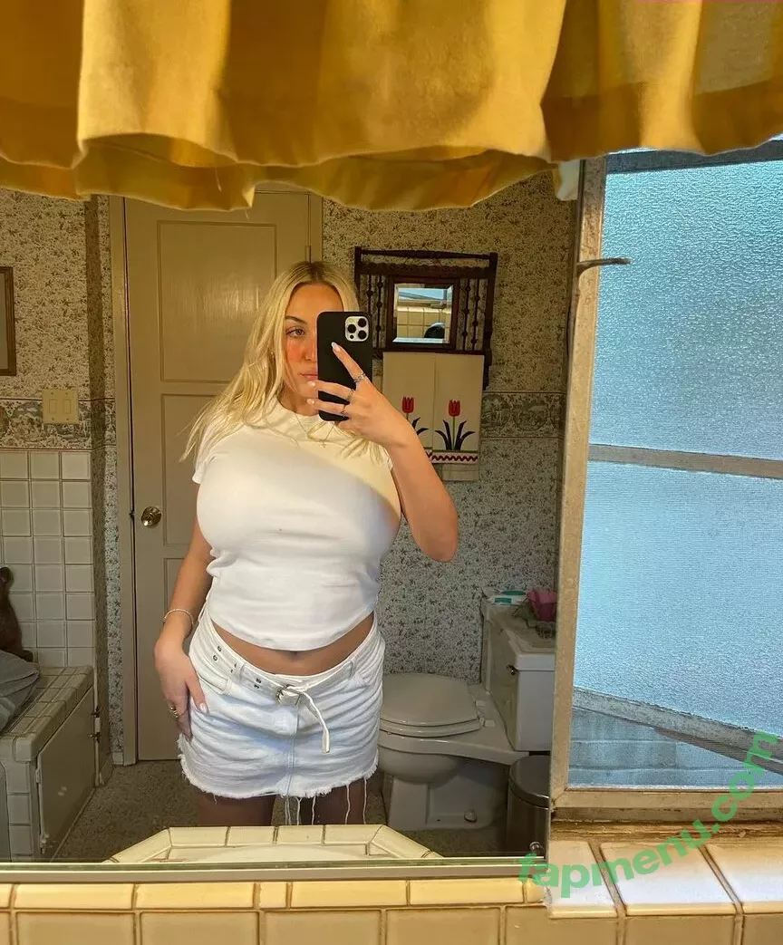 Holly Youpa nude photo #0119 (holly73103471 / hollyyoupa)