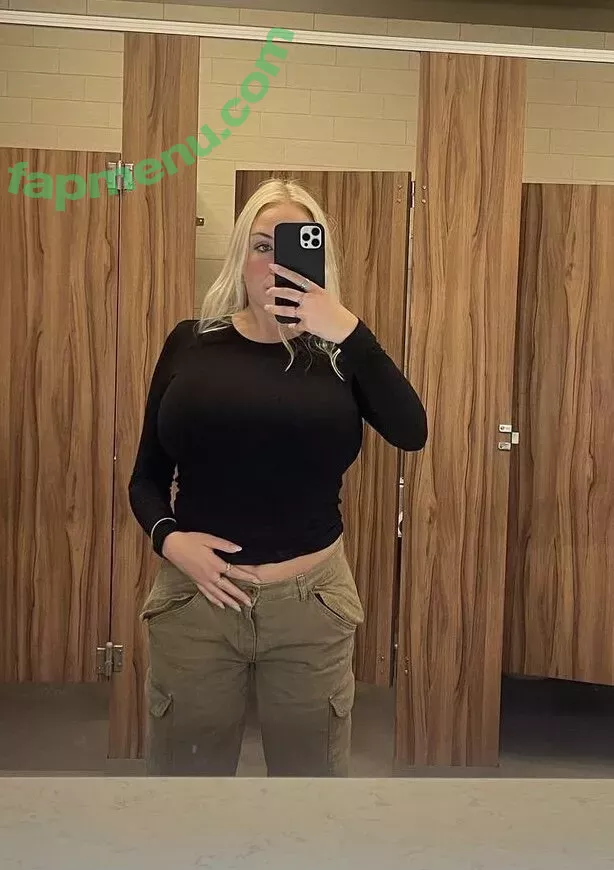 Holly Youpa nude photo #0122 (holly73103471 / hollyyoupa)