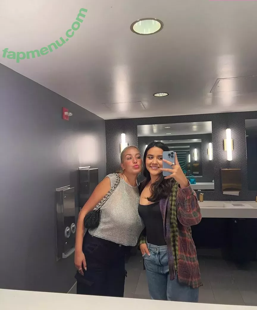 Holly Youpa nude photo #0129 (holly73103471 / hollyyoupa)