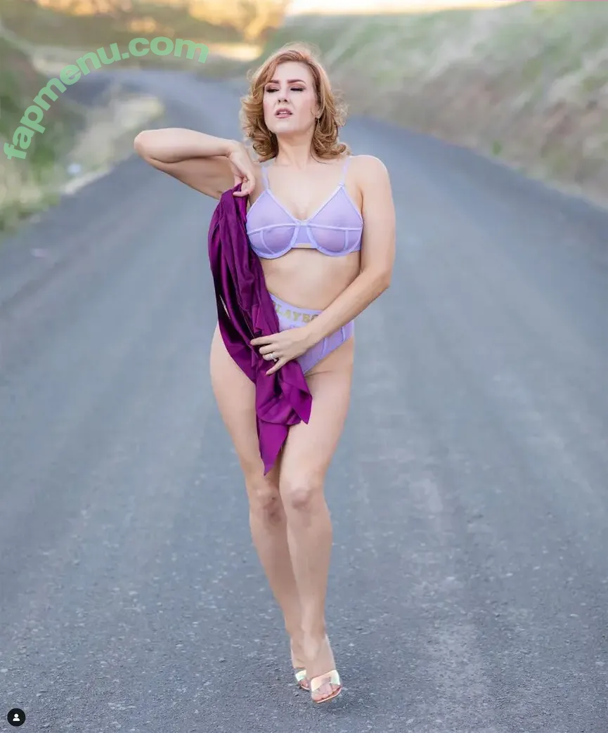 hollydollyburlesque nude photo #0009 (hollydollyburlesque)