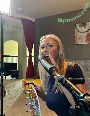 hollyhotwife / hollyhotwifejones nude photo #0135