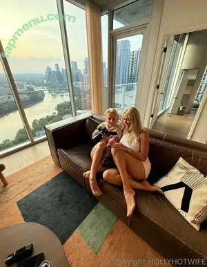 hollyhotwife / hollyhotwifejones nude photo #0146