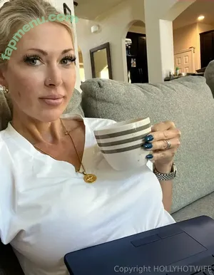 hollyhotwife / hollyhotwifejones nude photo #0265