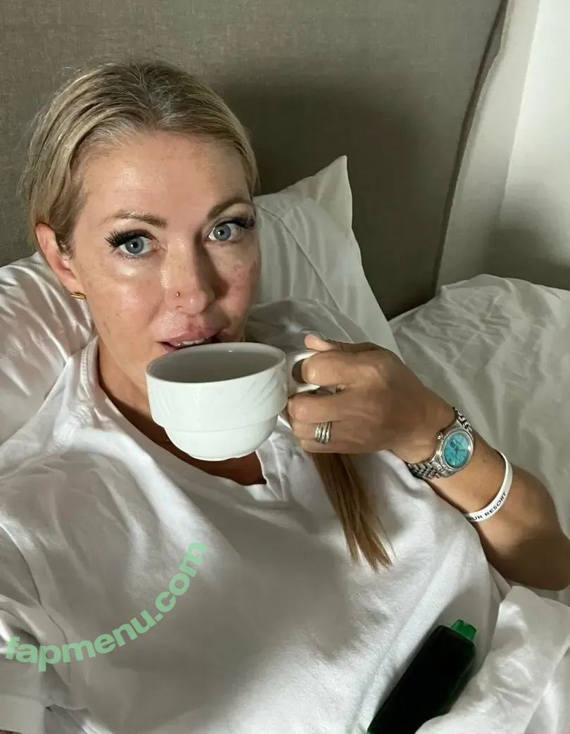 hollyhotwife nude photo #0272 (hollyhotwifejones)