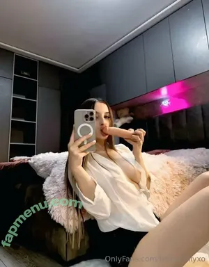 hollymollyxo / hollymolloyxo nude photo #0300