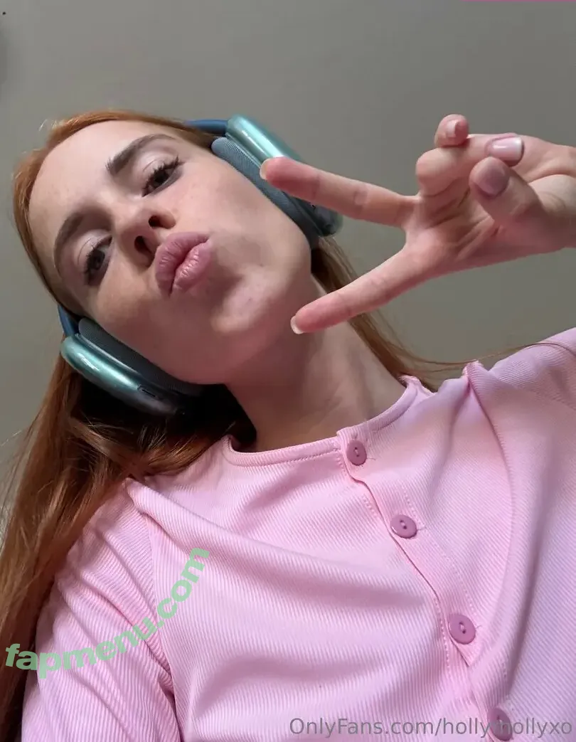 hollymollyxo nude photo #0239 (hollymolloyxo)