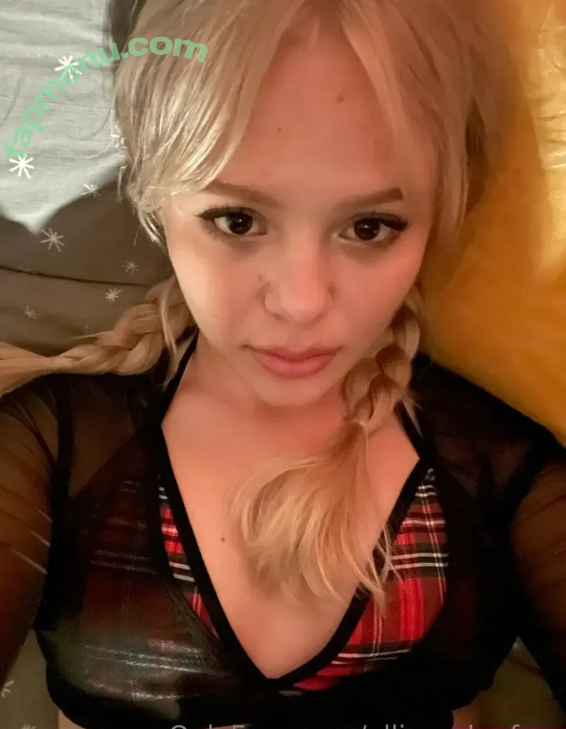 hollymoonn nude photo #0001 (holly_moonn / hollyxmoon)