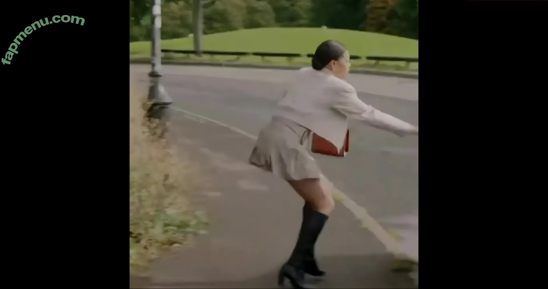 Hollyoaks nude photo #0379 (hollyoaksofficial / sarahjaynedunnofficial)