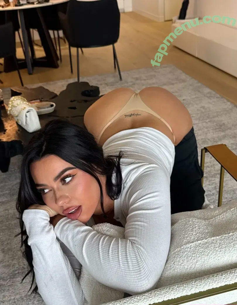 hollyrhodes nude photo #0066 (itshollyrhodes)