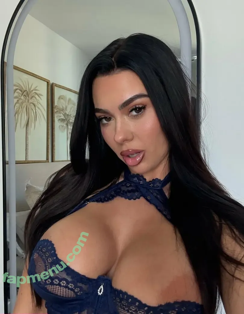 hollyrhodes nude photo #0083 (itshollyrhodes)