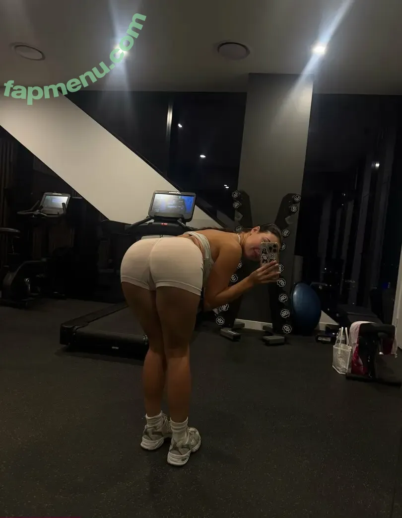 hollyrhodes nude photo #0101 (itshollyrhodes)