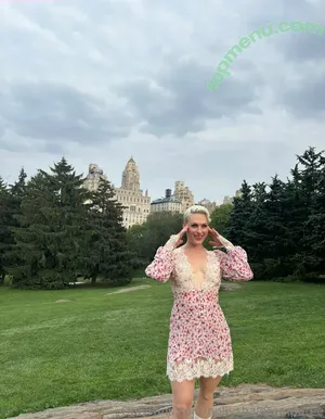 hollyshaleramputee nude