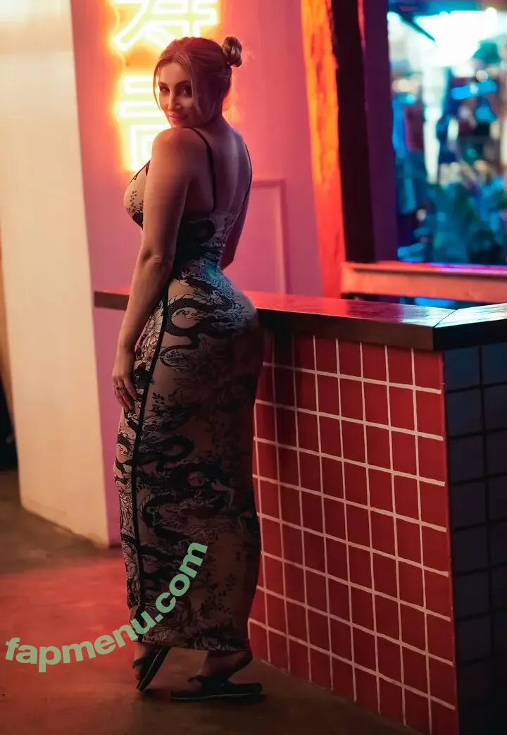 Hollytwolf nude photo #0105 (Hollytwolf)