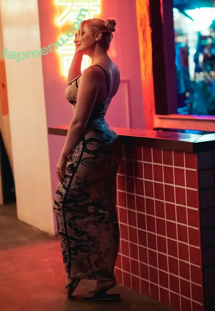 Hollytwolf nude photo #0107 (Hollytwolf)