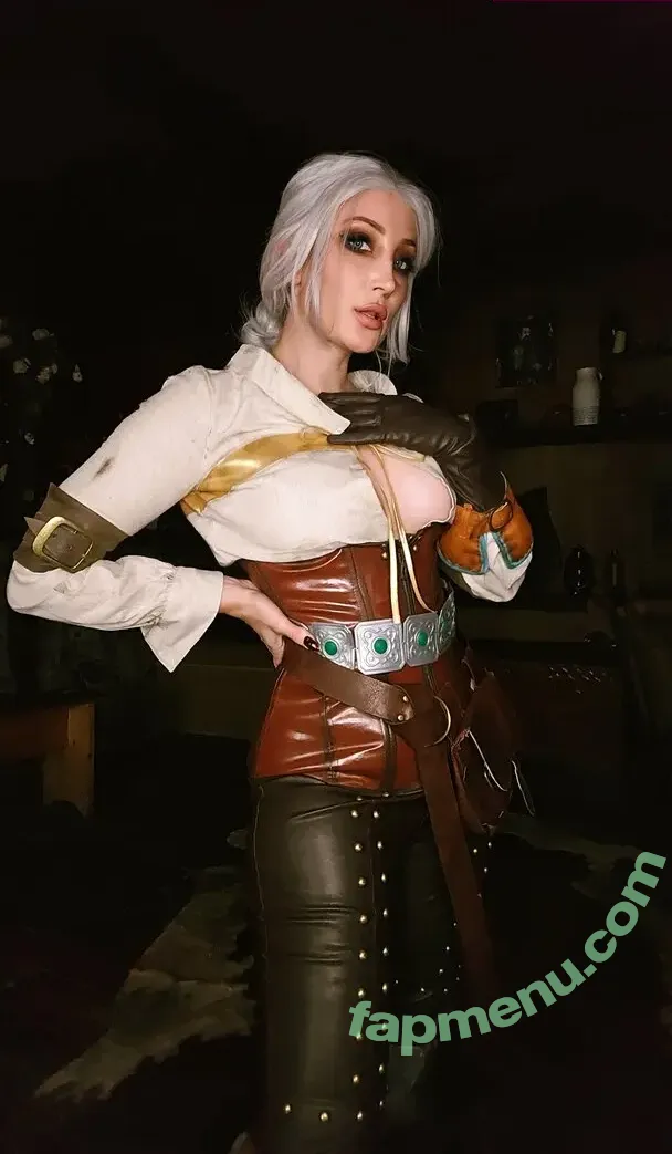 Hollytwolf nude photo #0113 (Hollytwolf)