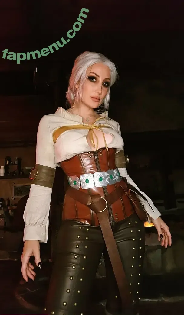 Hollytwolf nude photo #0120 (Hollytwolf)