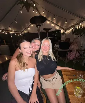 Hollyyoupa nude photo #0044