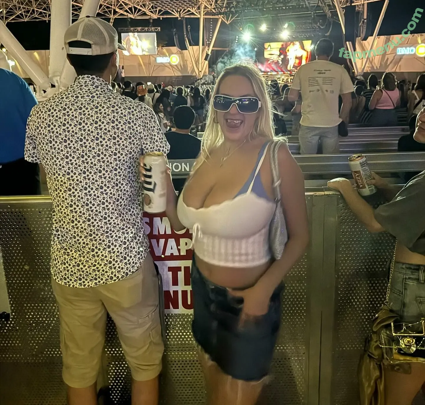 Hollyyoupa nude photo #0008 (Hollyyoupa)