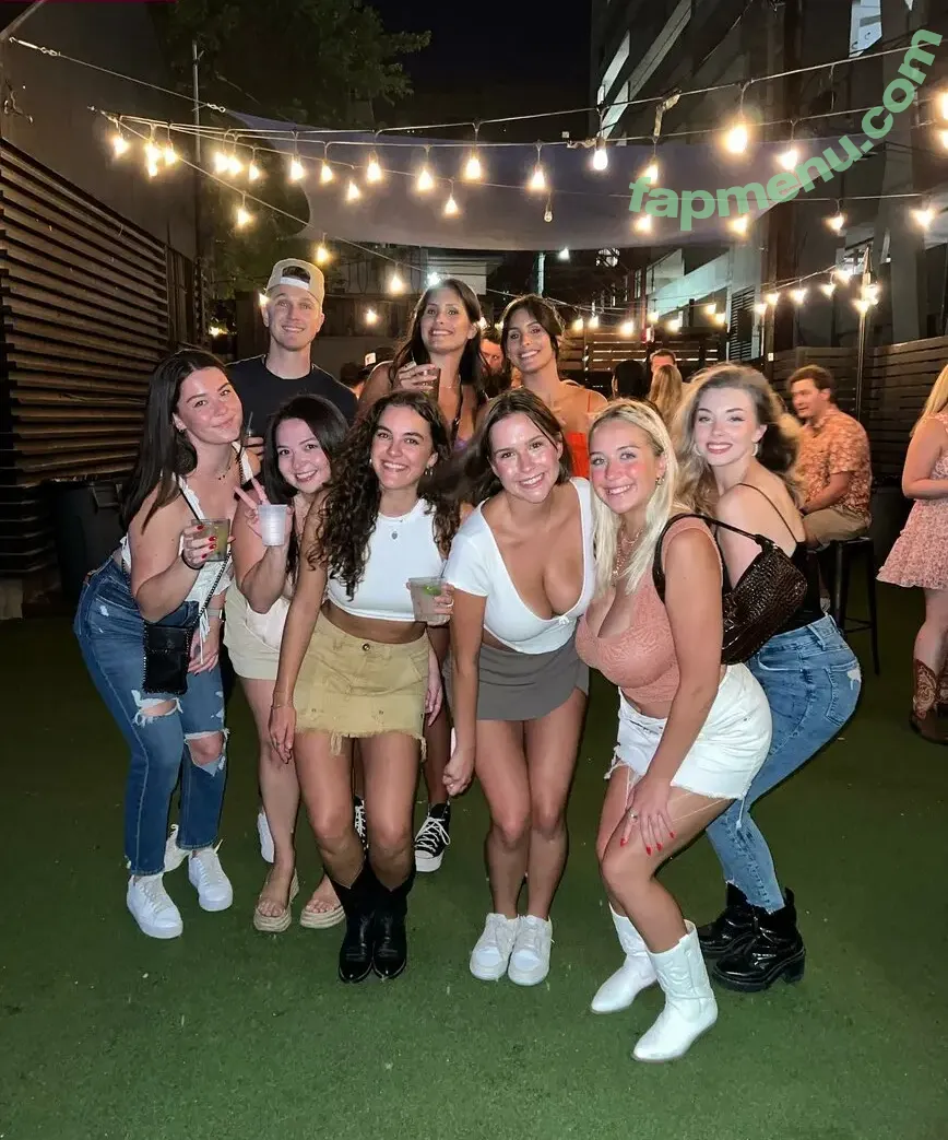 Hollyyoupa nude photo #0023 (Hollyyoupa)