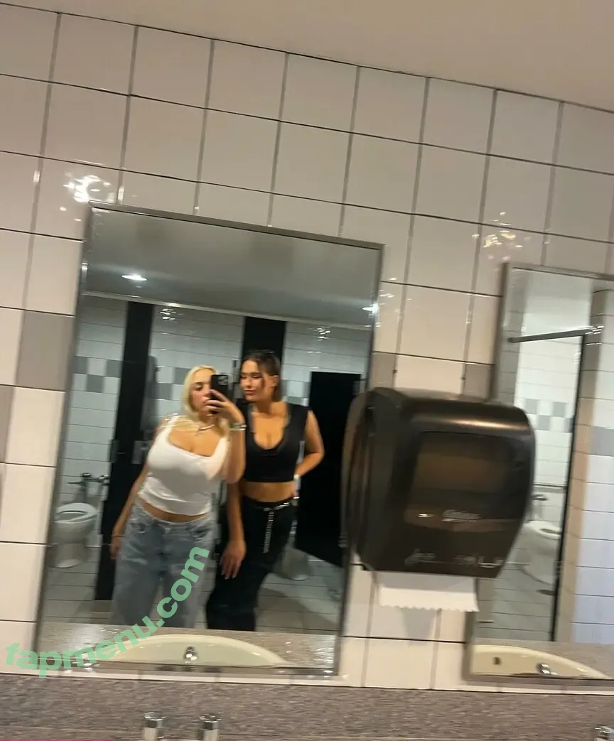 Hollyyoupa nude photo #0047 (Hollyyoupa)