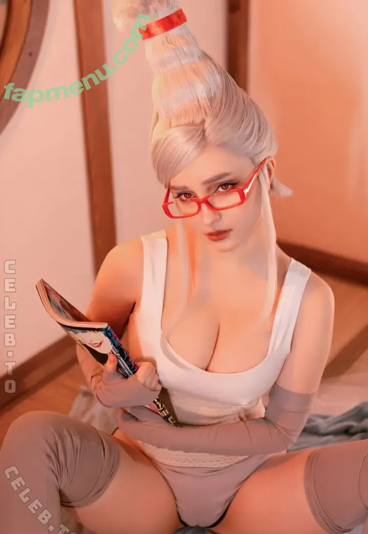 Hologana nude photo #1270 (Hologana)