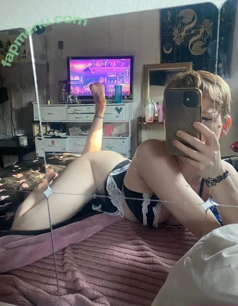 holy.indica nude photo #0024 (holy.indica)