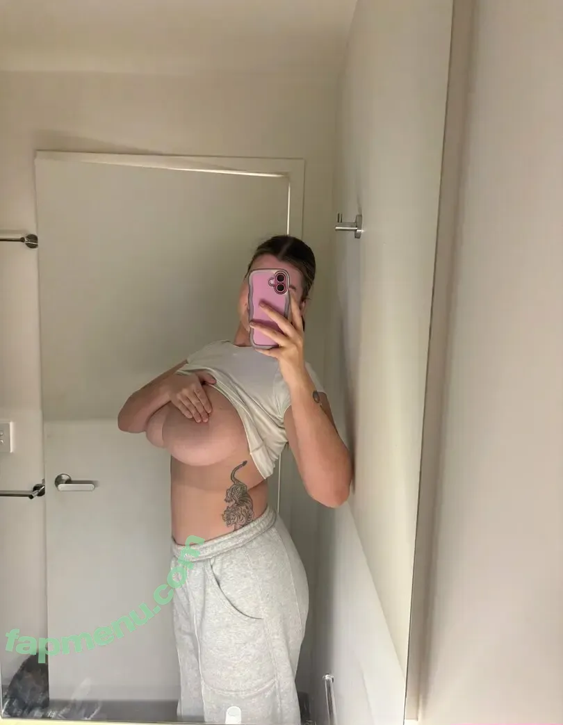 holybribri nude photo #0048 (holybribrii)