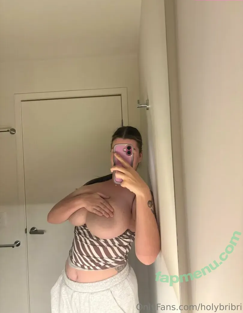 holybribri nude photo #0051 (holybribrii)