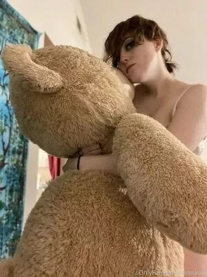 holykoley / luvurteeth nude photo #0096