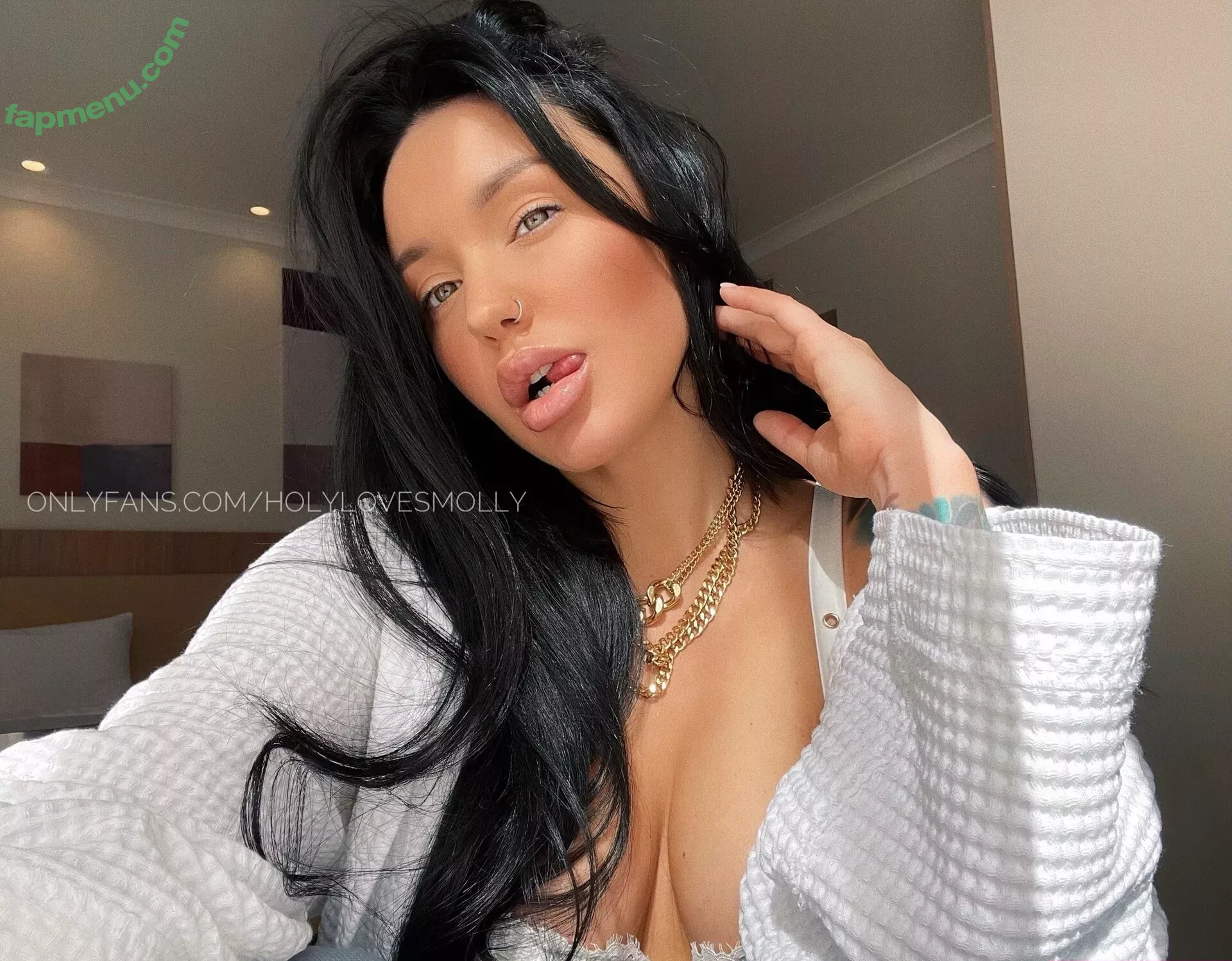 holylovesmolly nude photo #0017 (xmollyelise)