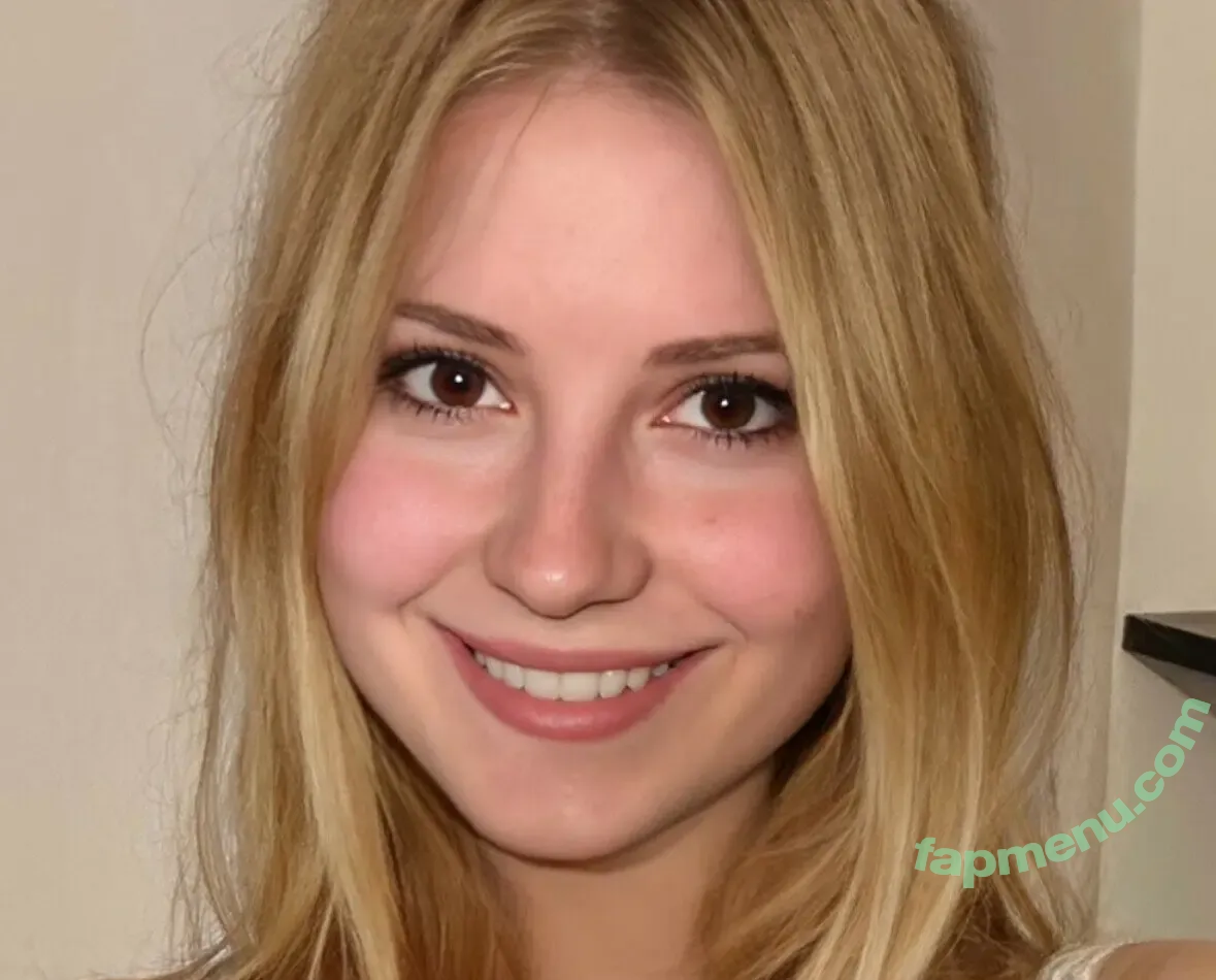 Honey_emms nude photo #0002 (Honeyfruit_ Emmeline / heyyits_emms)