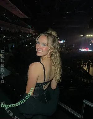 Honey Hannii / honeyhannii / honeyyhanniii nude photo #0150