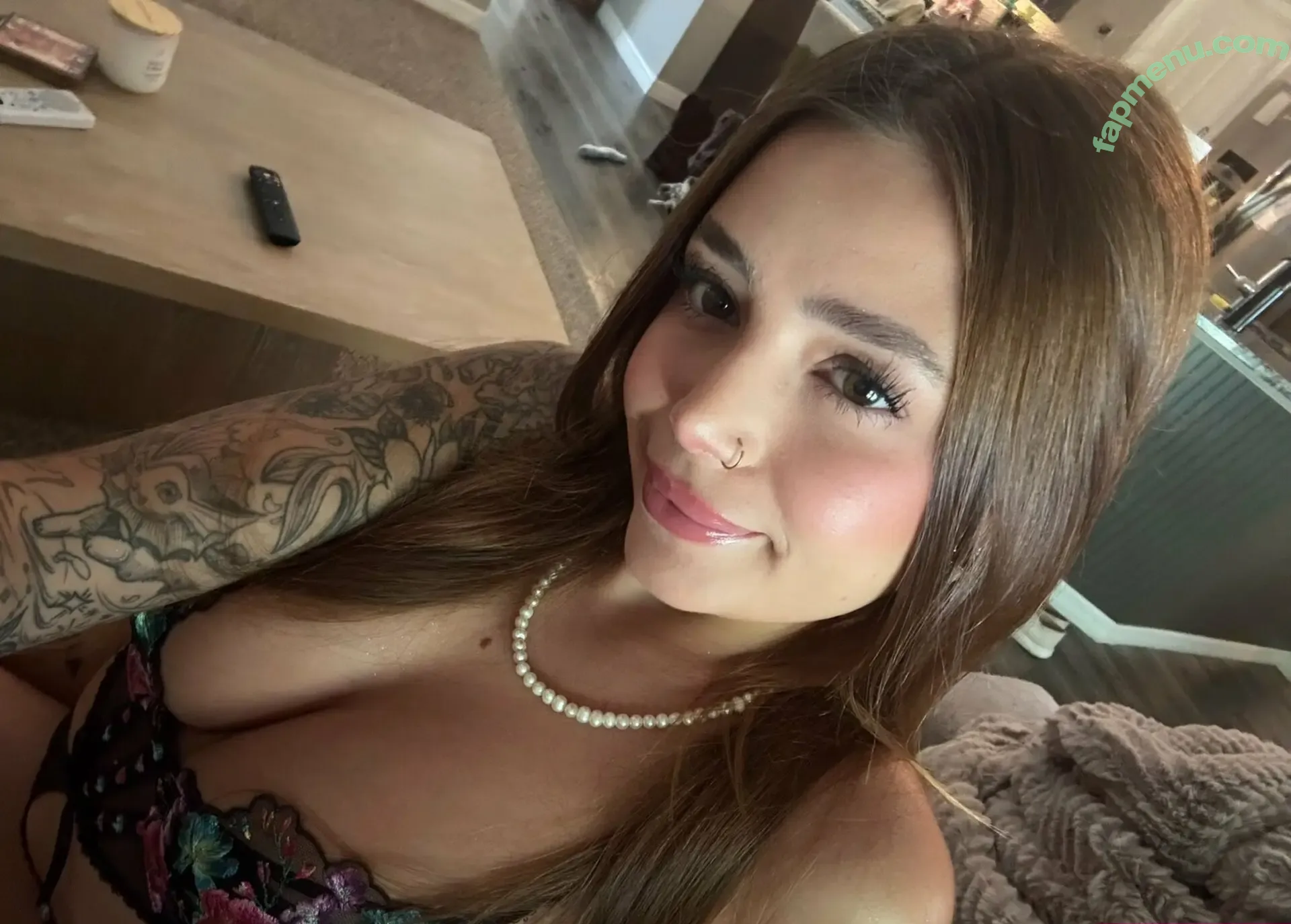 Honeybunn3y nude photo #0043 (Kaitviolet / honeybunny1260)