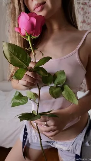 HoneyGirl / zzarraffa nude photo #0013