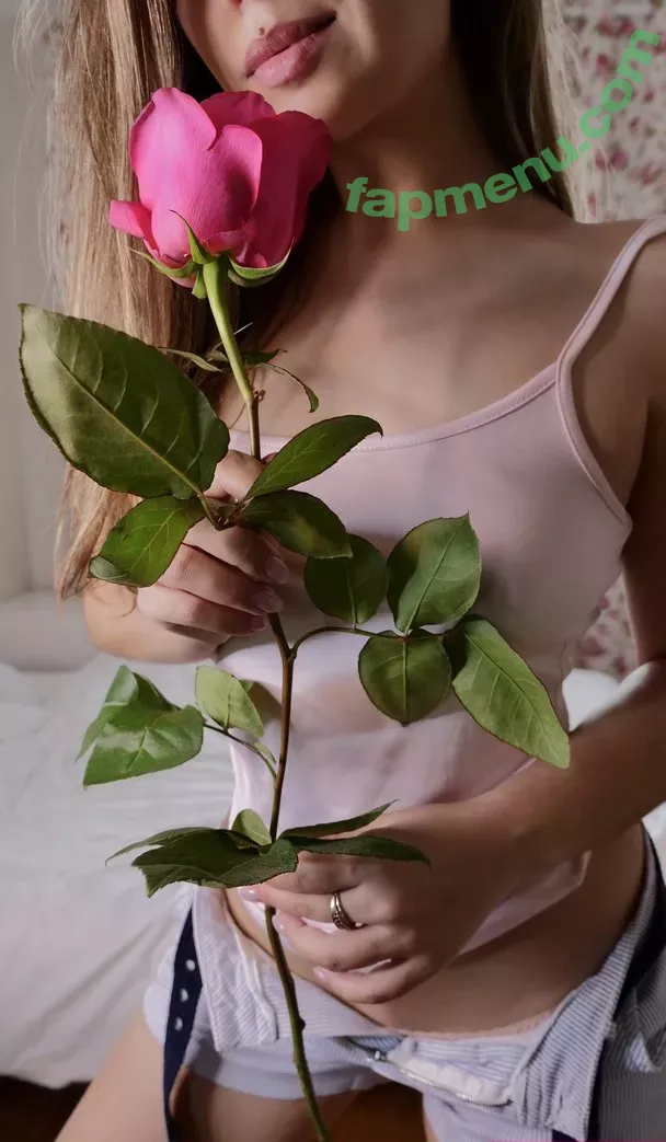 HoneyGirl nude photo #0013 (zzarraffa)