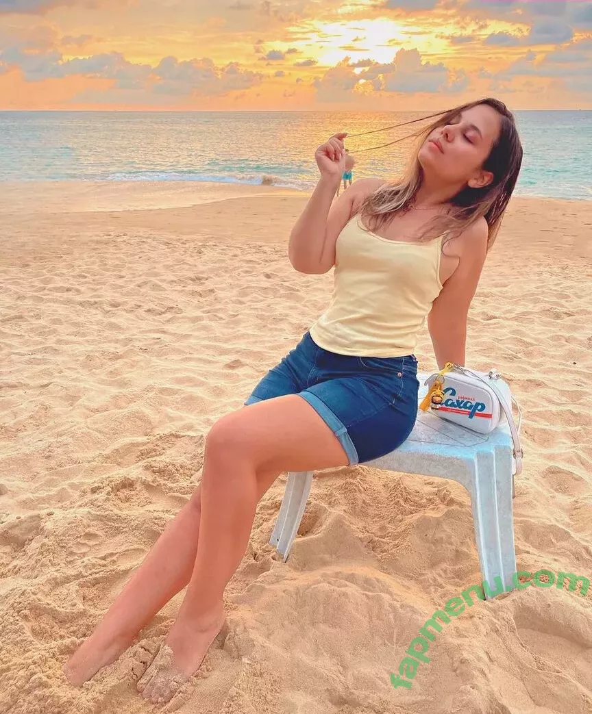 HoneyGirl nude photo #0117 (zzarraffa)