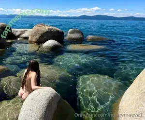 honeymaeve1 / honey.maeve nude photo #0017