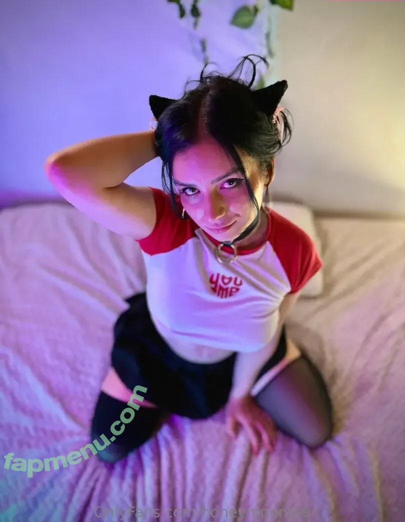 honeymoontea nude photo #0051 (honeymoonteabar)