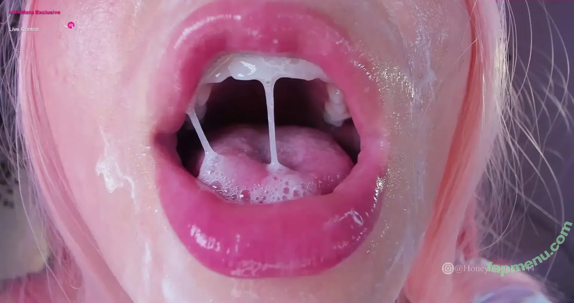 honeymoontea nude photo #0079 (honeymoontea444 / honeymoonteabar)