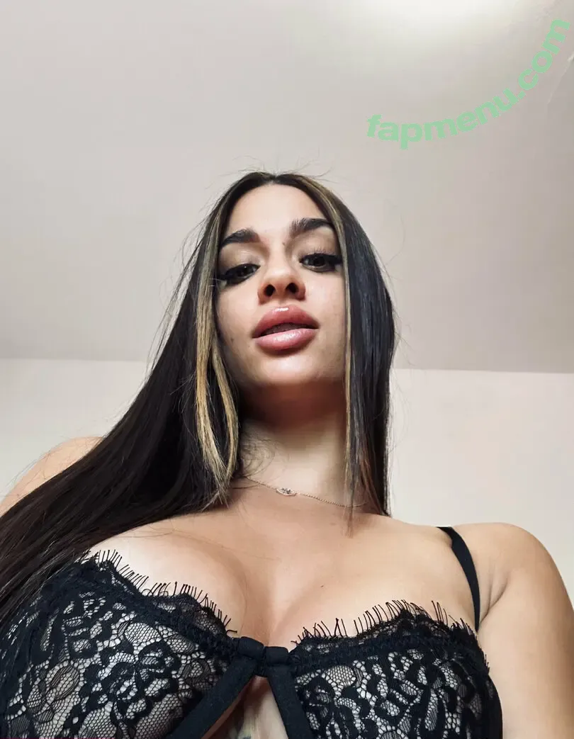 honeyyc nude photo #0009 (therealhoneyyc)