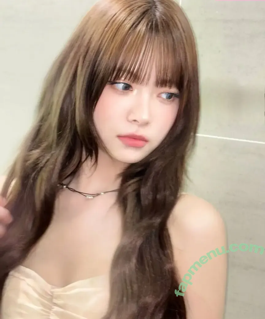 Hong Eunchae 홍은채 nude photo #0013 (LESSERAFIM / hhh.e_c.v)